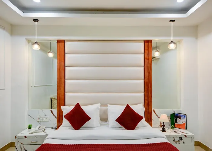 Hotel Krishna Deluxe-By Rcg Hotels Near New Delhi Train Station
